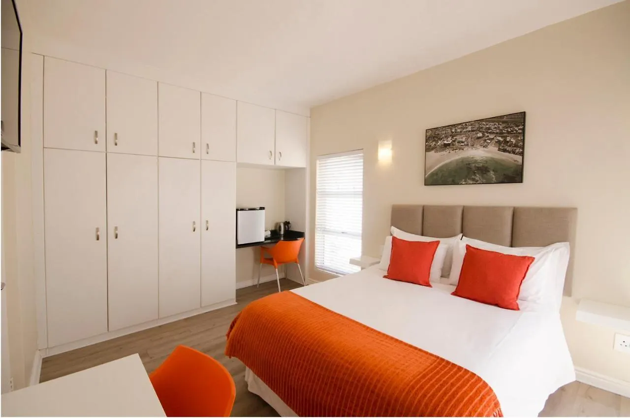 Small Bay Guest House Cape Town