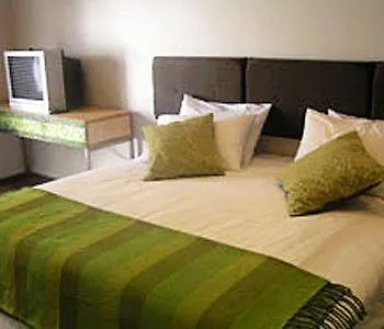 Small Bay Guest House Cape Town